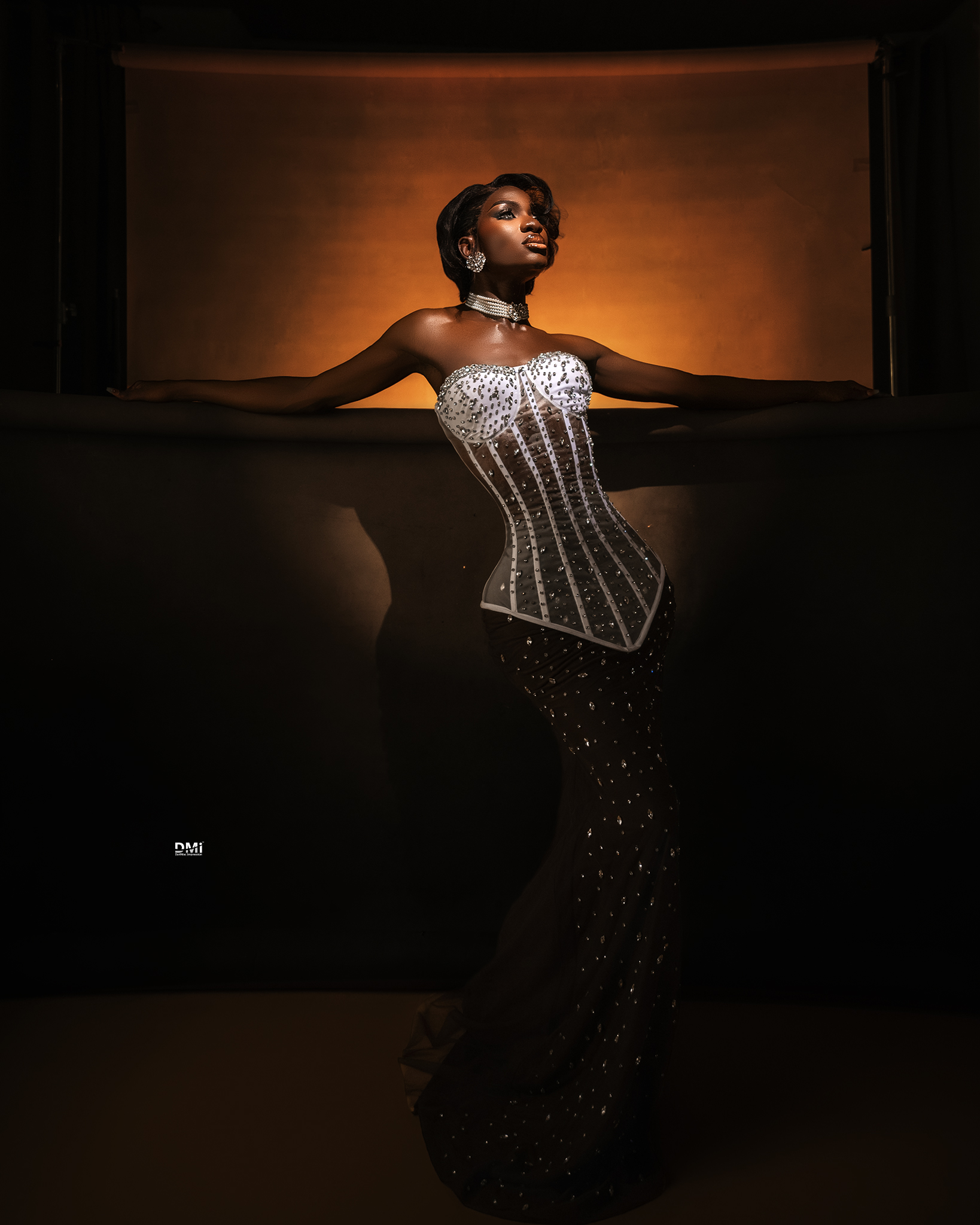 EDITORIAL 2