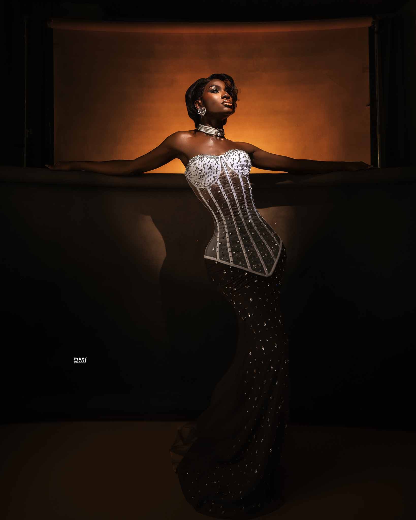 EDITORIAL 2