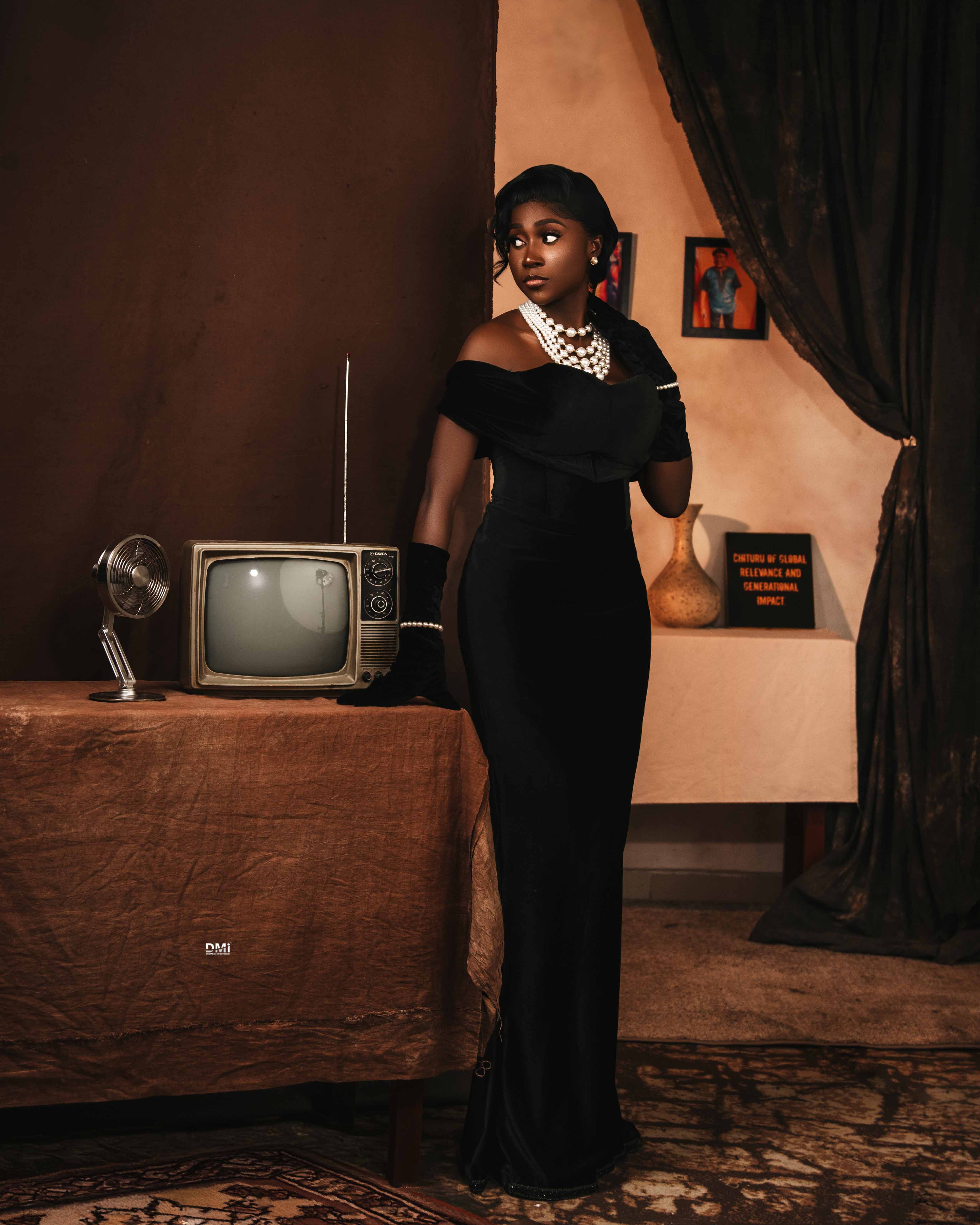 EDITORIAL 9