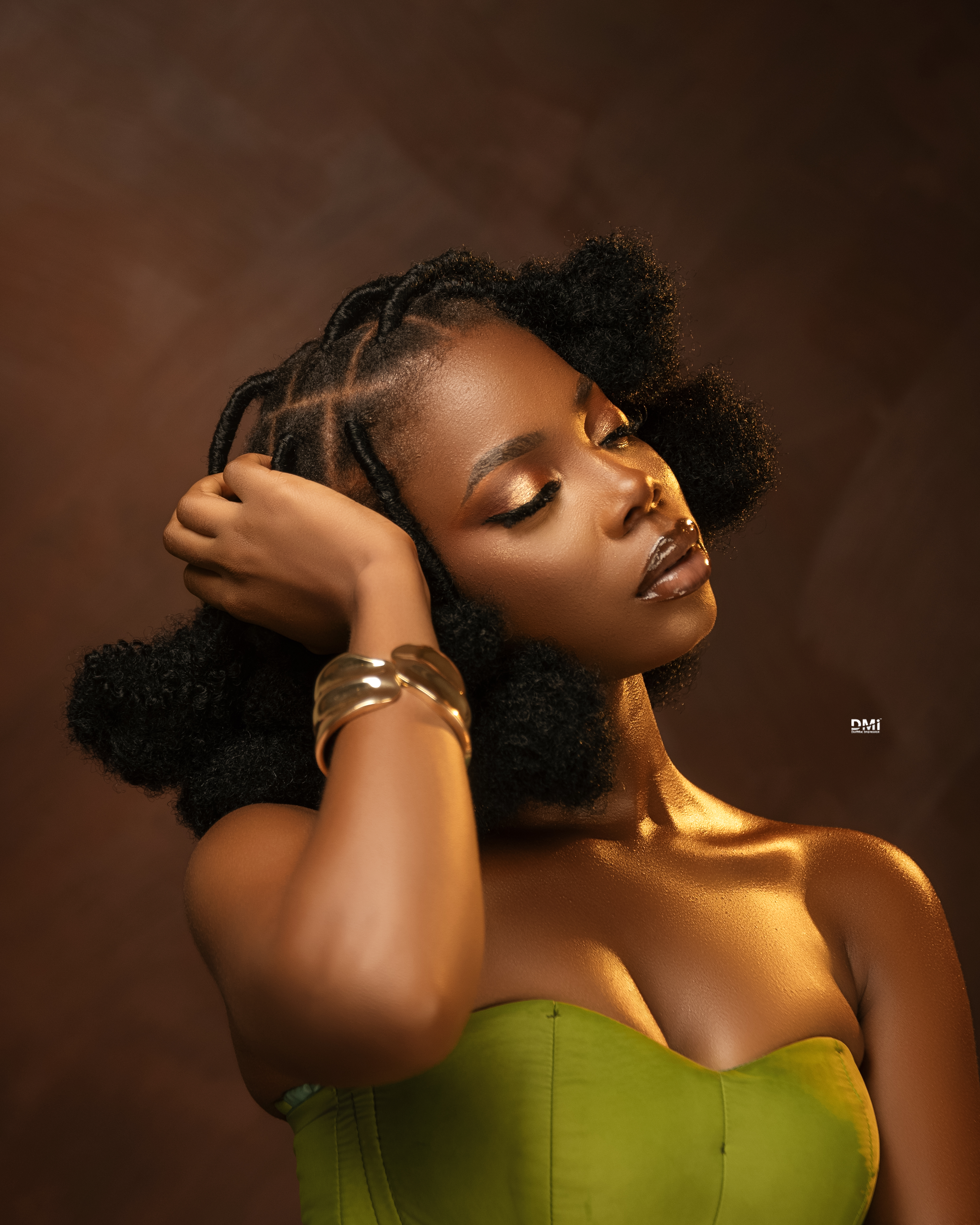 PORTRAIT 5